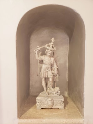 Interior detail - Room San Michele - Affitti Brevi Italia (Monte Sant´Angelo)