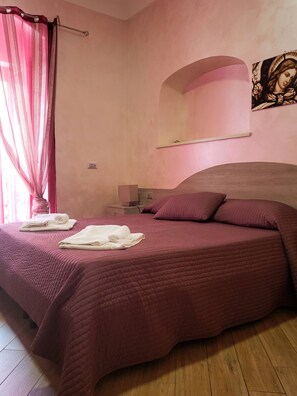 1 bedroom, free WiFi, bed sheets