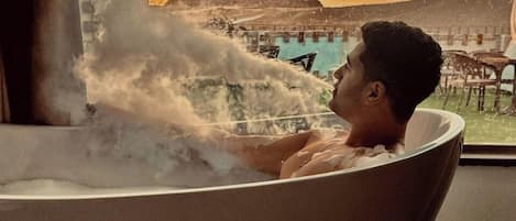 Minibar, soundproofing, free WiFi