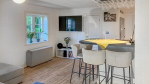 Spielezimmer