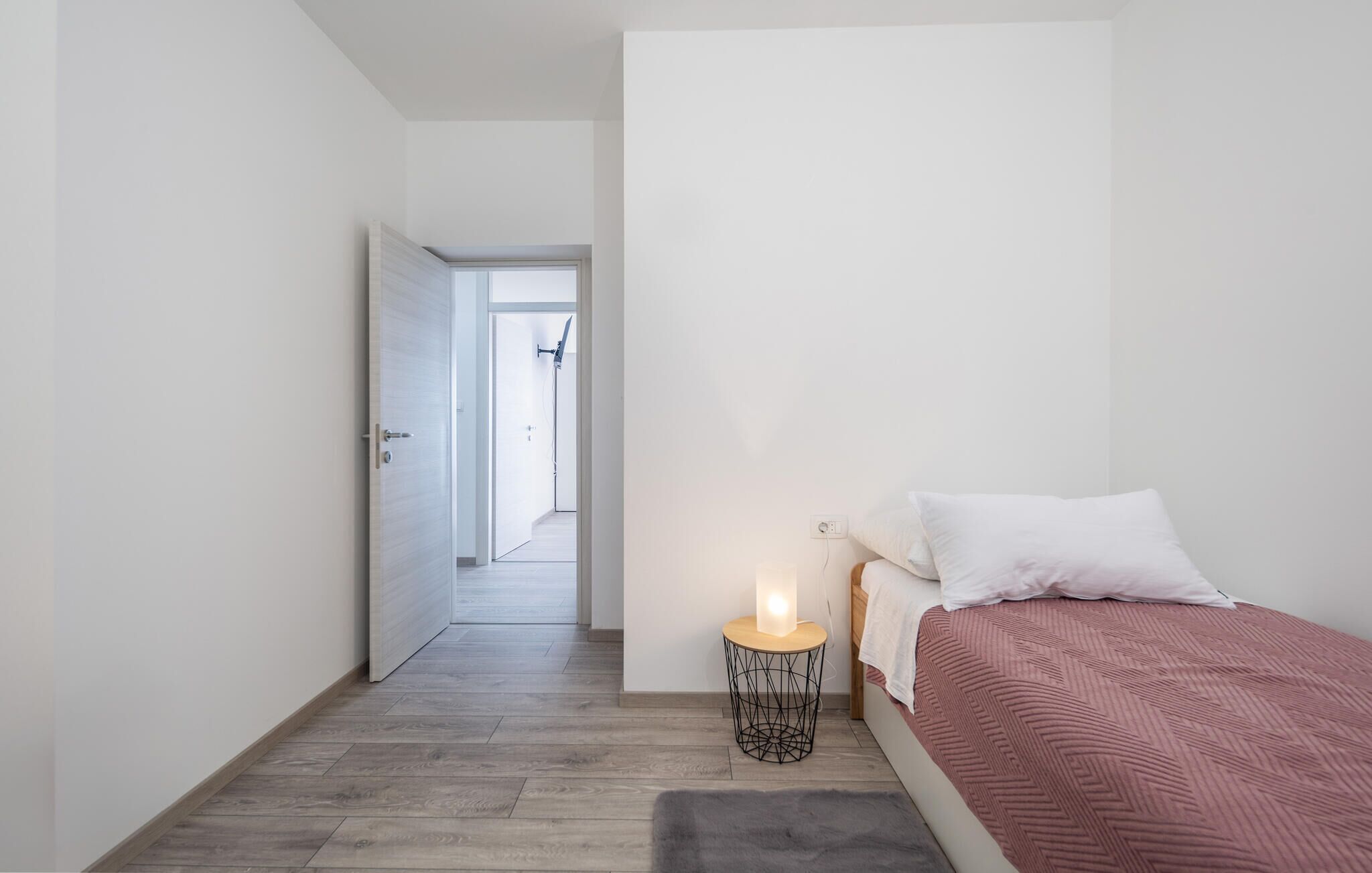 3 soverom, wi-fi (inkludert) og sengetøy