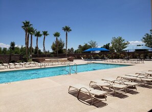 Pool - Luxurious Master Bedroom in pleasant Pahrump with AC, fitness room, WiFi (Pahrump)