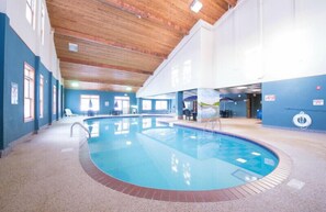 Indoor pool, a heated pool - North Ridge Condo | Pet Friendly | Sleeps 10 (Biwabik)