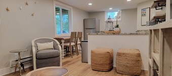 Newly Remodeled 1 Bedroom on River