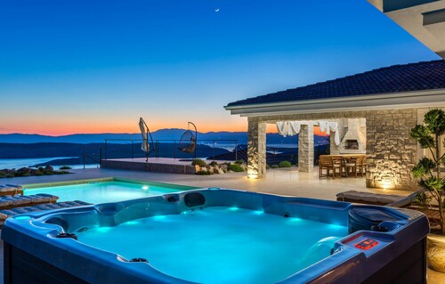 Beach front home in Jadranovo