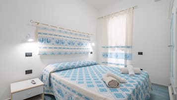 1 Schlafzimmer, BĂŒgeleisen/BĂŒgelbrett, kostenloses WLAN, BettwĂ€sche
