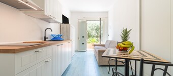 Apartamento 'Villa Erica Appartamento Yuri' con vistas a la montaña, Wi-Fi y aire acondicionado.