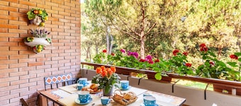 Holiday Home 'Stella Maris' with Private Terrace, Balcony and Wi-Fi