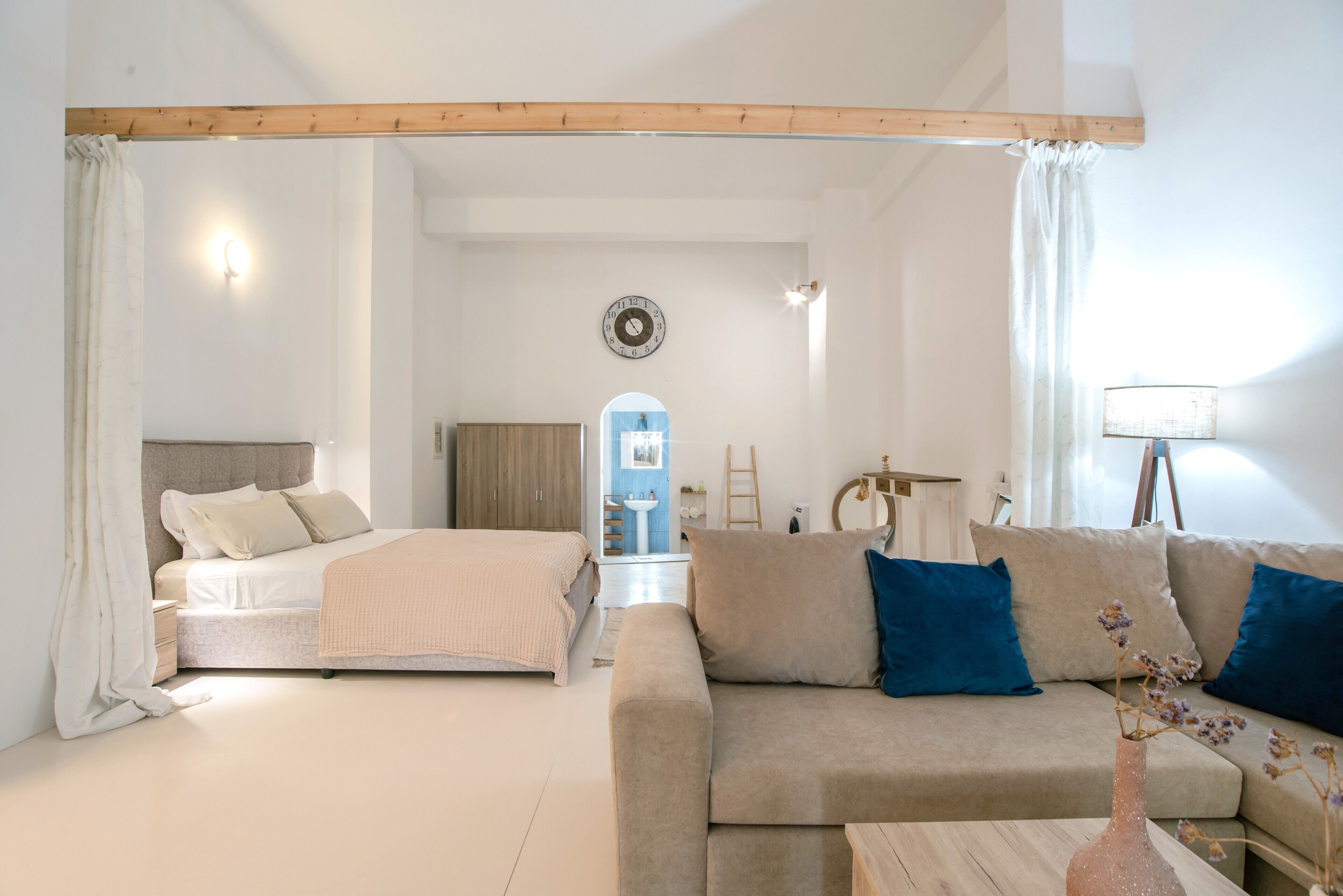 1 室のベッドルーム、WiFi (無料)、ベッドシーツ