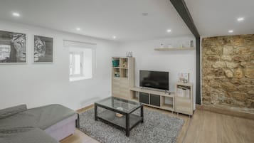 Fernseher, Kamin