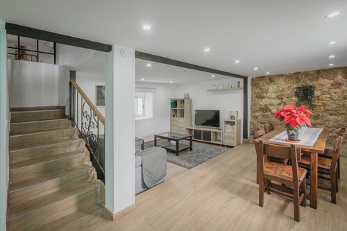 Holiday Home 'Casa La Molina' with Mountain View, Private Terrace and Private Garden