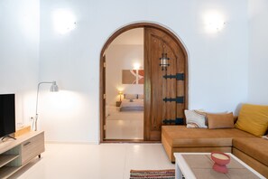 1 bedroom, free WiFi, bed sheets - Apartment 'Maggano Paros 2' with Private Terrace, Wi-Fi and Air Conditioning (Angairiá)