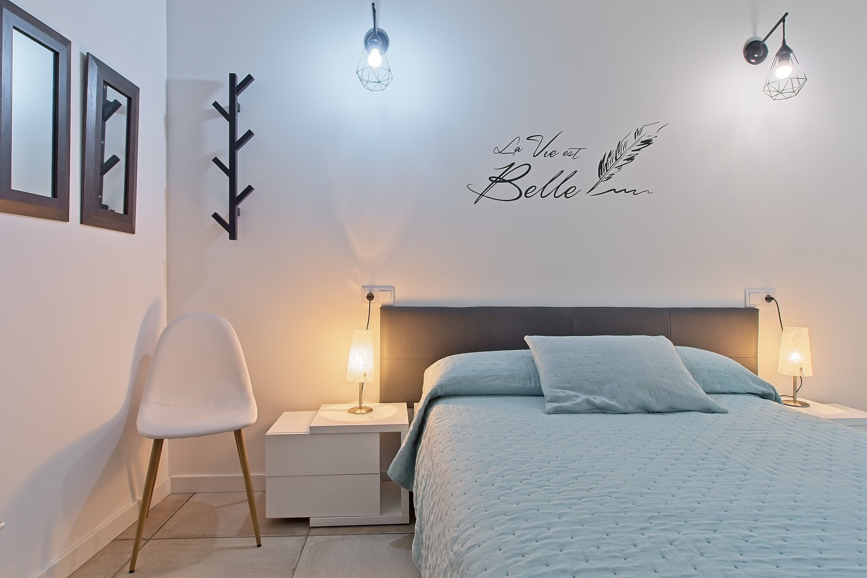 3 chambres, fer et planche à repasser, Wi-Fi gratuit, draps fournis