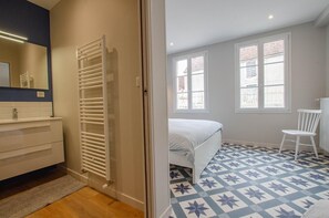 6 bedrooms, travel crib, free WiFi - Entre Seine et Vignes (NEUVILLE SUR SEINE)