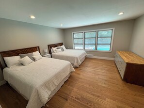 6 Schlafzimmer, Bügeleisen/Bügelbrett, WLAN, Bettwäsche