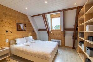 3 chambres, fer et planche à repasser, Wi-Fi gratuit, draps fournis