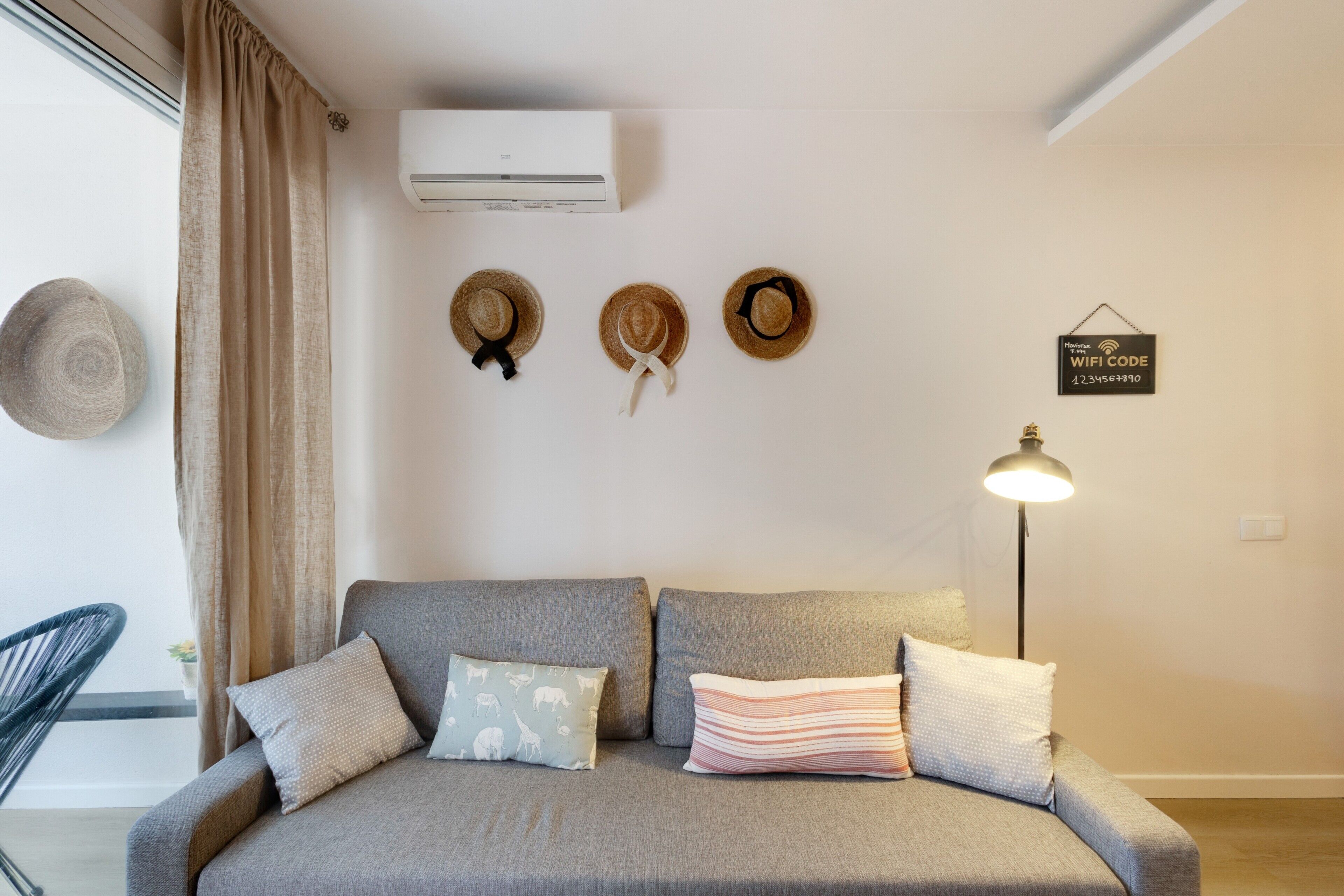 Apartment 'Bonito Apartamento En Gava Mar' With Private Terrace, Wi-fi And Air Conditioning - Castelldefels