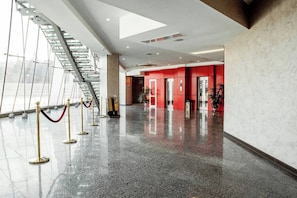 Reception hall - Crossway Hotel (Baku)