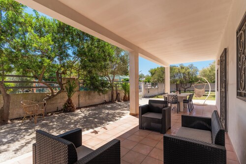 Holiday Home 'Villa Iris Punta Prosciutto' with Sea View, Private Terrace and Air Conditioning