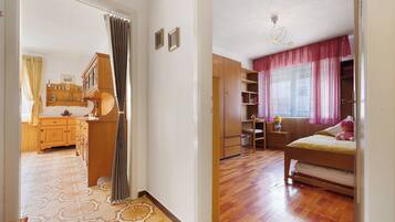 2 chambres, fer et planche Ă repasser, Wi-Fi gratuit, draps fournis