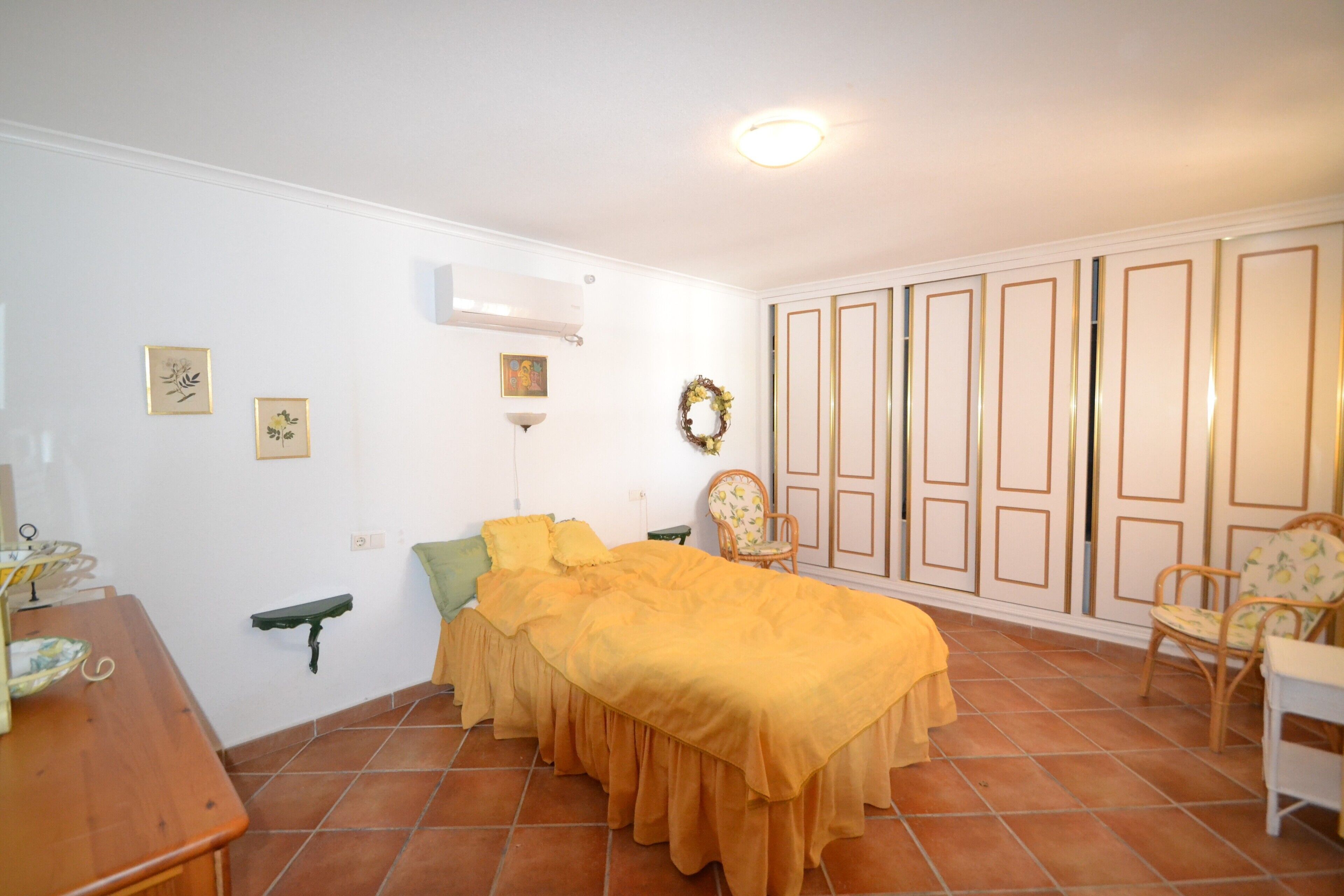 4 chambres, fer et planche à repasser, Wi-Fi gratuit, draps fournis