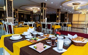 Daily buffet breakfast (USD 5 per person) - Amazon Hotel - Free Massage (Baku)