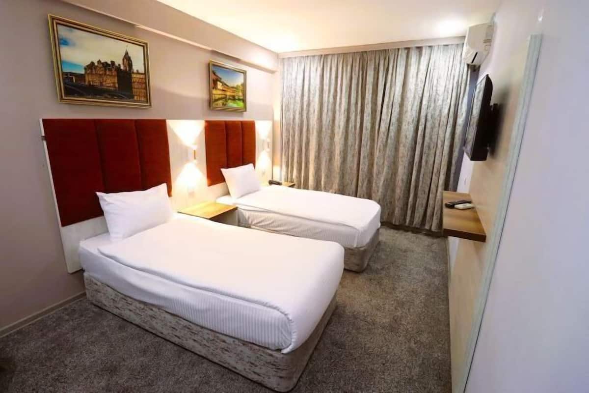 Egyptian cotton sheets, premium bedding, down duvets, pillow-top beds