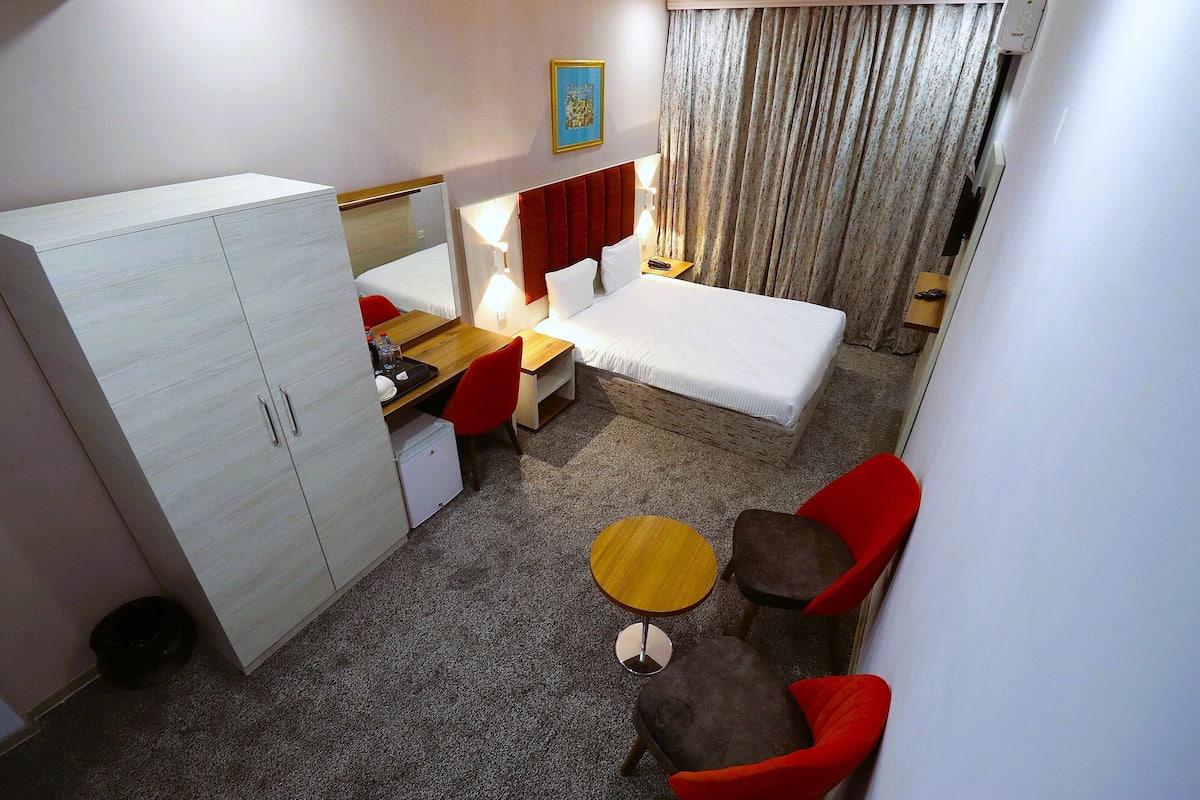 Double or Twin Room | Egyptian cotton sheets, premium bedding, down duvets, pillow-top beds