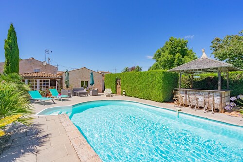 Holiday Home 'La Desirade' with Private Unheated Pool, Private Terrace and Wi-Fi