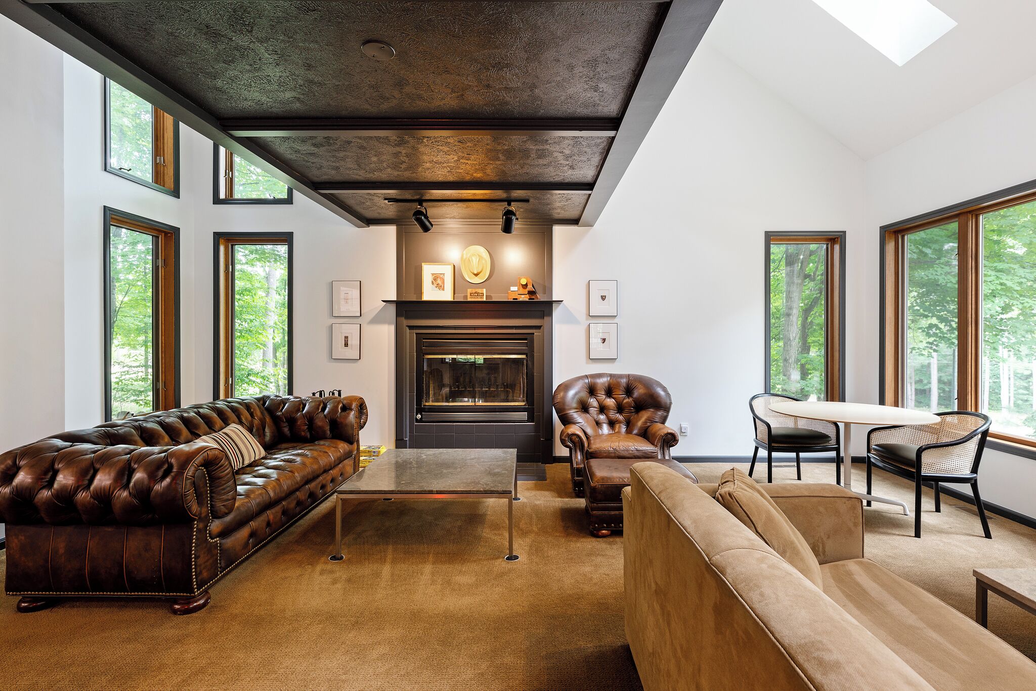 Smart TV, fireplace, video games, ping pong