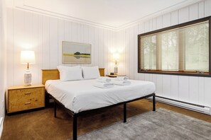 4 chambres, fer et planche à repasser, accès au Wi-Fi (inclus)