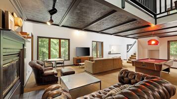 Smart TV, fireplace, video games, ping pong