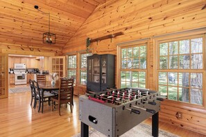 Game room - Torch Lake House Central Lake (Central Lake)