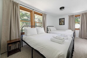 3 Schlafzimmer, Schreibtisch, kostenloses WLAN, Bettwäsche