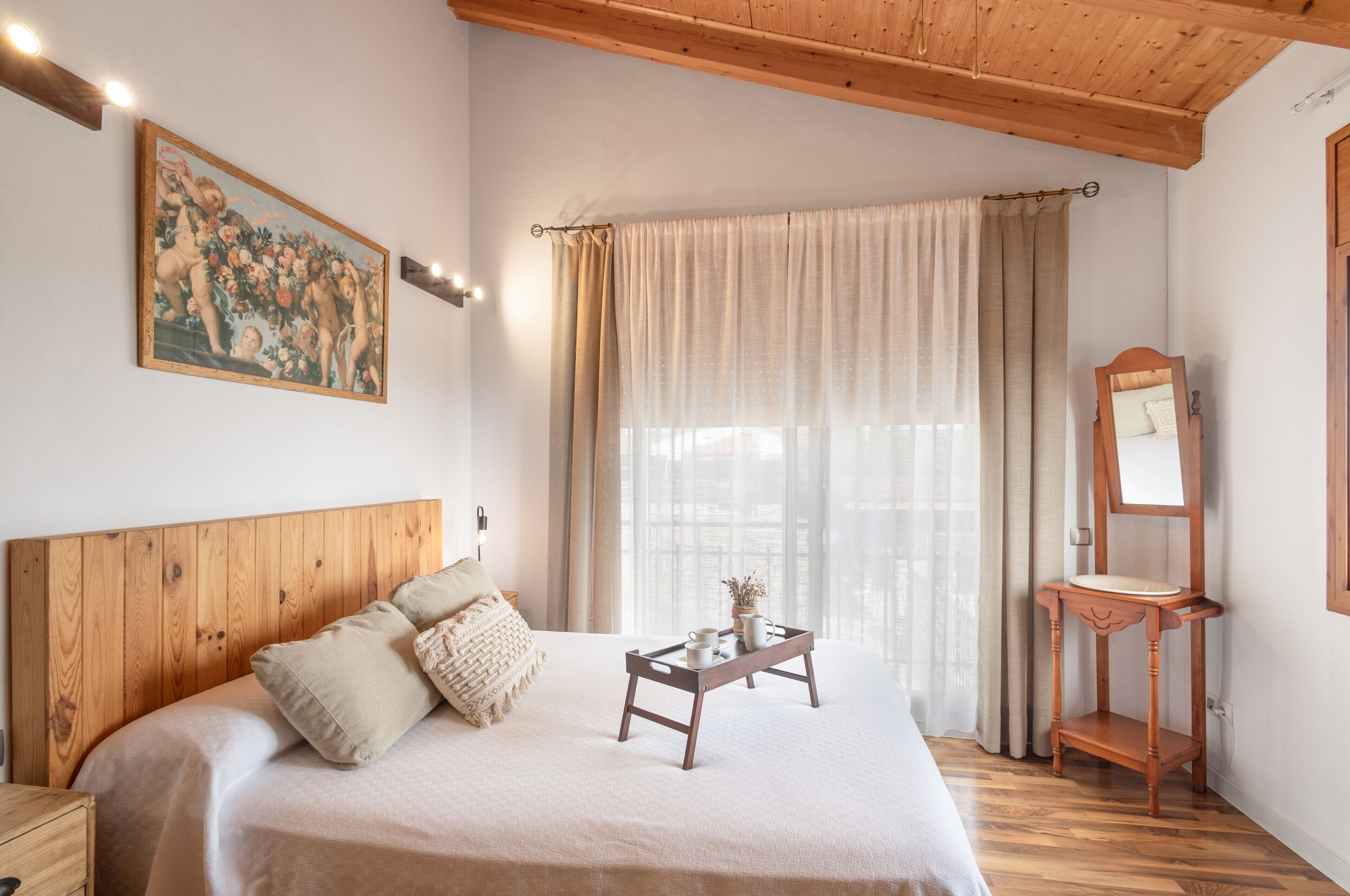 4 dormitorios, tabla de planchar con plancha, wifi gratis y ropa de cama