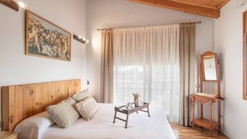 4 dormitorios, tabla de planchar con plancha, wifi gratis y ropa de cama