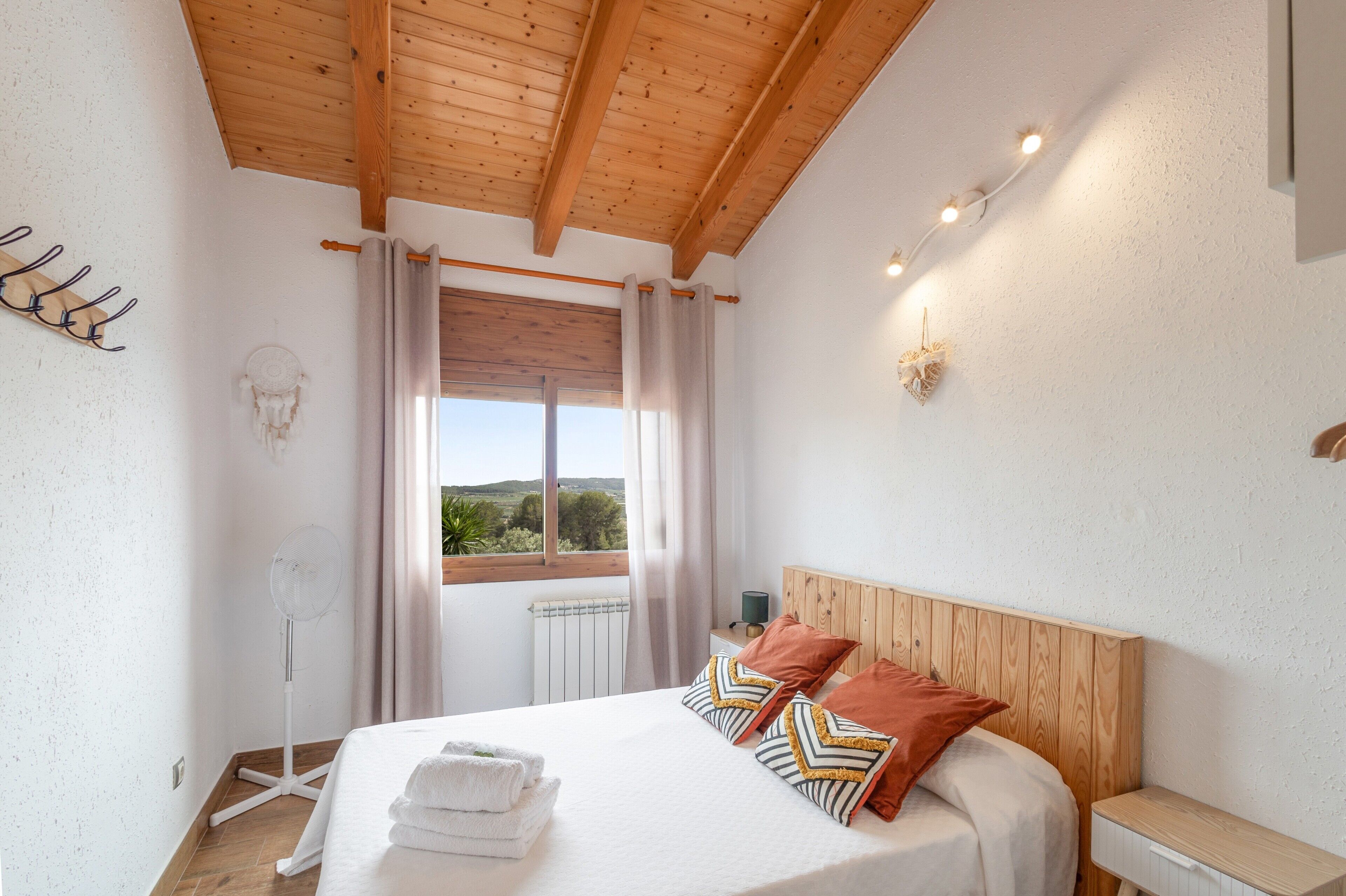 4 chambres, fer et planche à repasser, Wi-Fi gratuit, draps fournis
