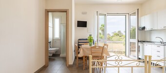 Apartment 'Muma 2' with Private Terrace, Wi-Fi and Air Conditioning