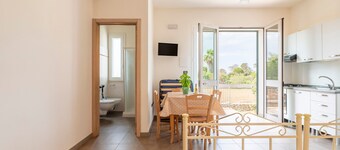 Apartment 'Muma 2' with Private Terrace, Wi-Fi and Air Conditioning