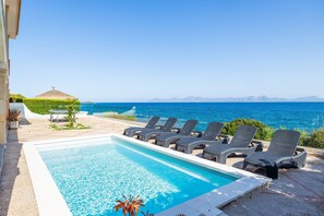 Pool - Villa 'Ca'n Torrens' with Sea Views, Wi-Fi and Air Conditioning (Alcúdia)