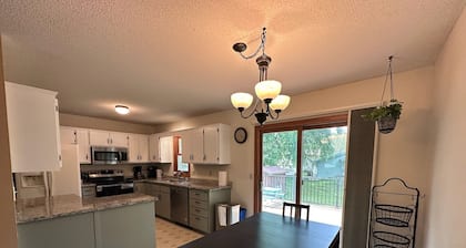 Split-Level Simplicity in Shakopee  - a simple home away from home.