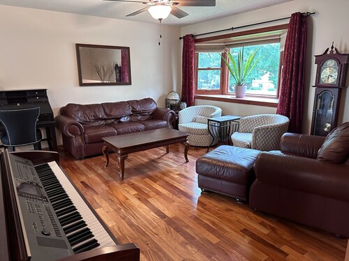 Split-Level Simplicity in Shakopee  - a simple home away from home.