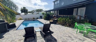 Canal Retreat: 4 Beds, Pool & Pets Welcome - Sleeps 11