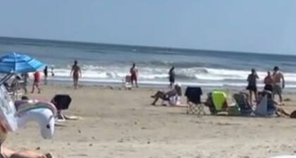 Wells Charmer 2 Bed close to Wells Beach, Restaurants, AC, WiFi.
Sleeps 6, Deck