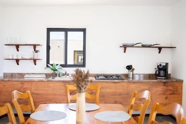 Dining - Double Cabin #6 - Oak Point (Ensenada)