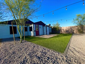Property grounds - Modern Urban Oasis Conveniently Located near Downtown Phoenix. (Phoenix)