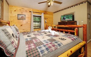 2 室のベッドルーム、WiFi (無料)、ベッドシーツ