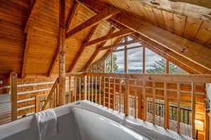Interior - Stairway to Heaven •Breathtaking Mountain Views• (Sevierville)
