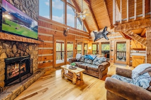 Smart TV, fireplace - Stairway to Heaven •Breathtaking Mountain Views• (Sevierville)