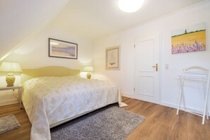 3 chambres, bureau, fer et planche à repasser, Wi-Fi